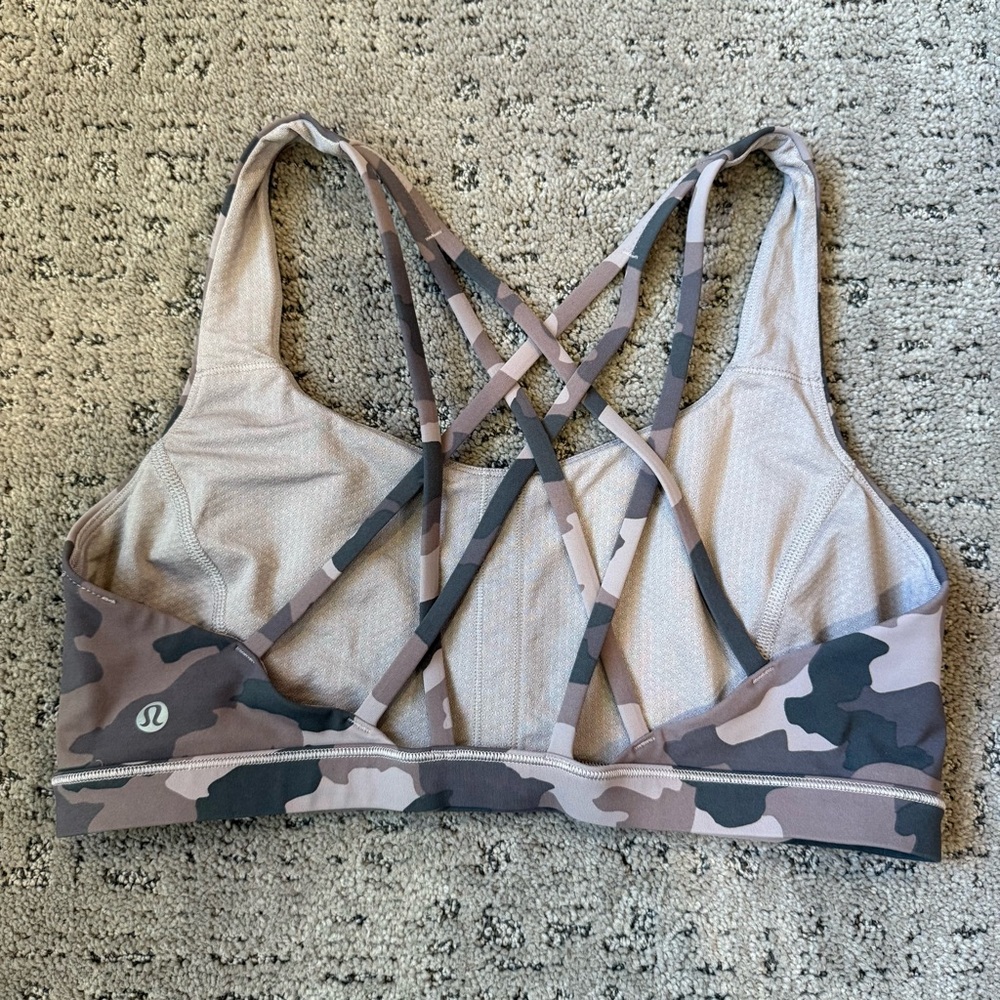 Lululemon Free to Be Serene Bra *Light Support C/D Cup - Picture 4 of 8